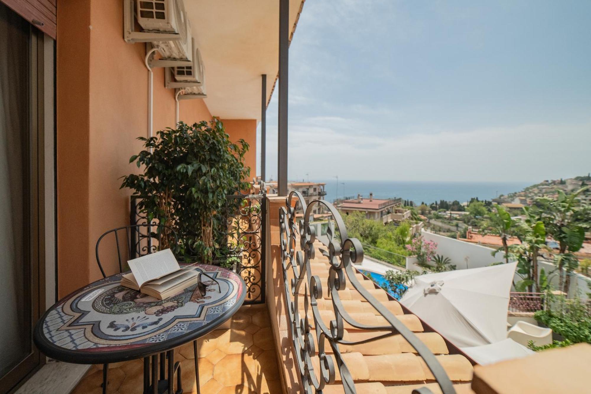 Casa Pertosa Bed and Breakfast Taormina Buitenkant foto