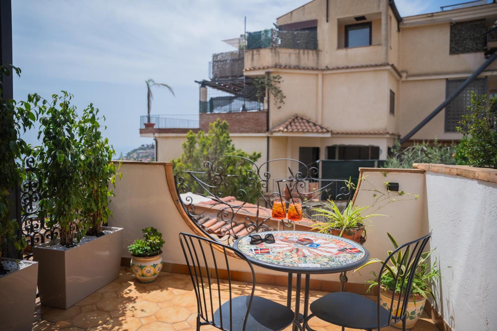 Casa Pertosa Bed and Breakfast Taormina Buitenkant foto